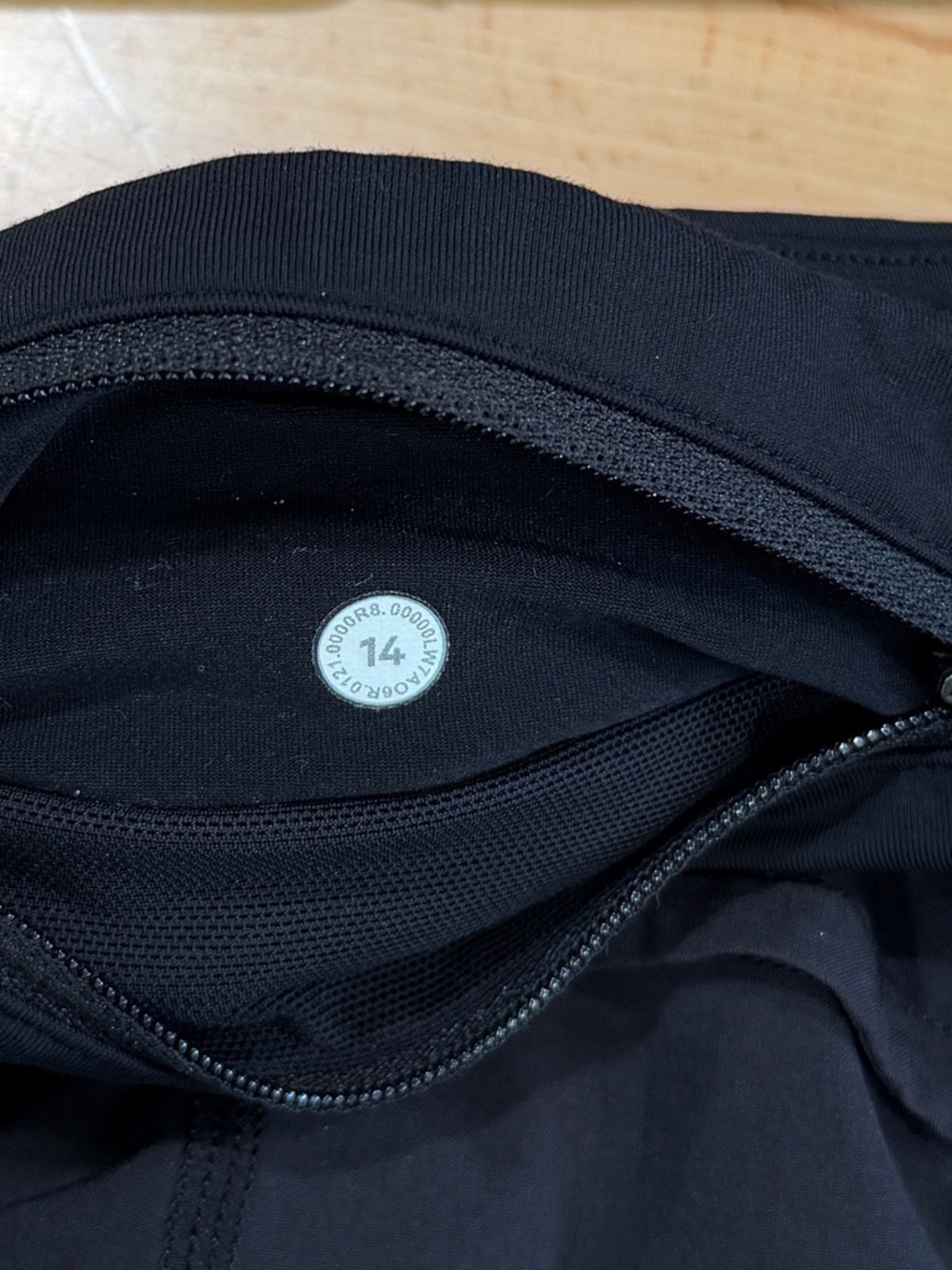 Lululemon Speed Up Short 2.5" Black Running Training Size 14 - Picture 6 of 7